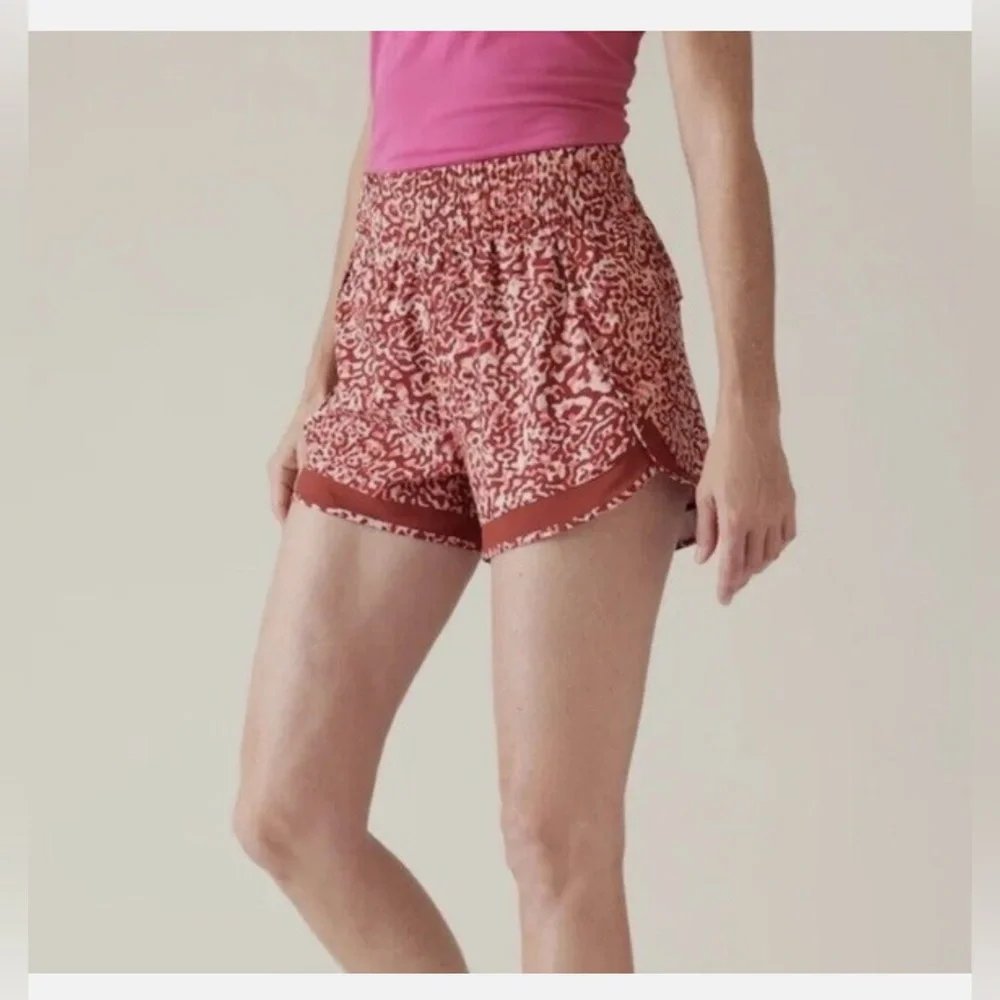 Athleta Mesh Racer Run High Rise 3" Short ☀️ - Picture 2 of 9